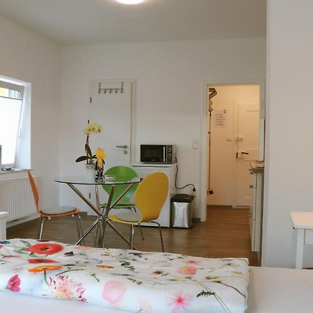Helles Apartment Fuer 1-2 Pers. Mit Parkplatz Und Wifi Kraiburg am Inn Εξωτερικό φωτογραφία