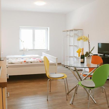 Helles Apartment Fuer 1-2 Pers. Mit Parkplatz Und Wifi Kraiburg am Inn Εξωτερικό φωτογραφία